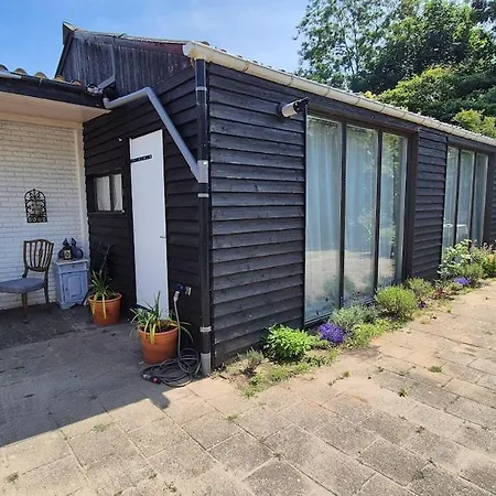 Garden Apartment *